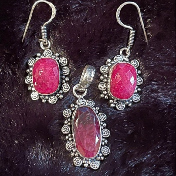 Raw rubies set in sterling silver earrings and pendant set